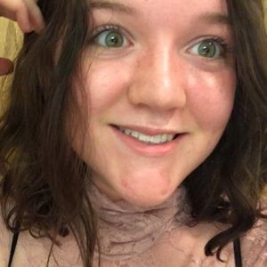 Meet your Posher, Claire